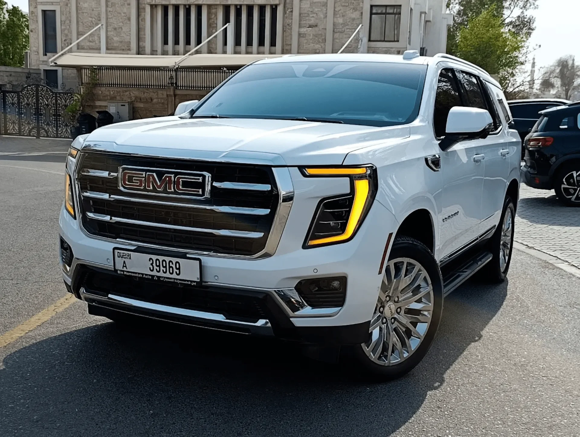 2025 GMC Yukon Elevation