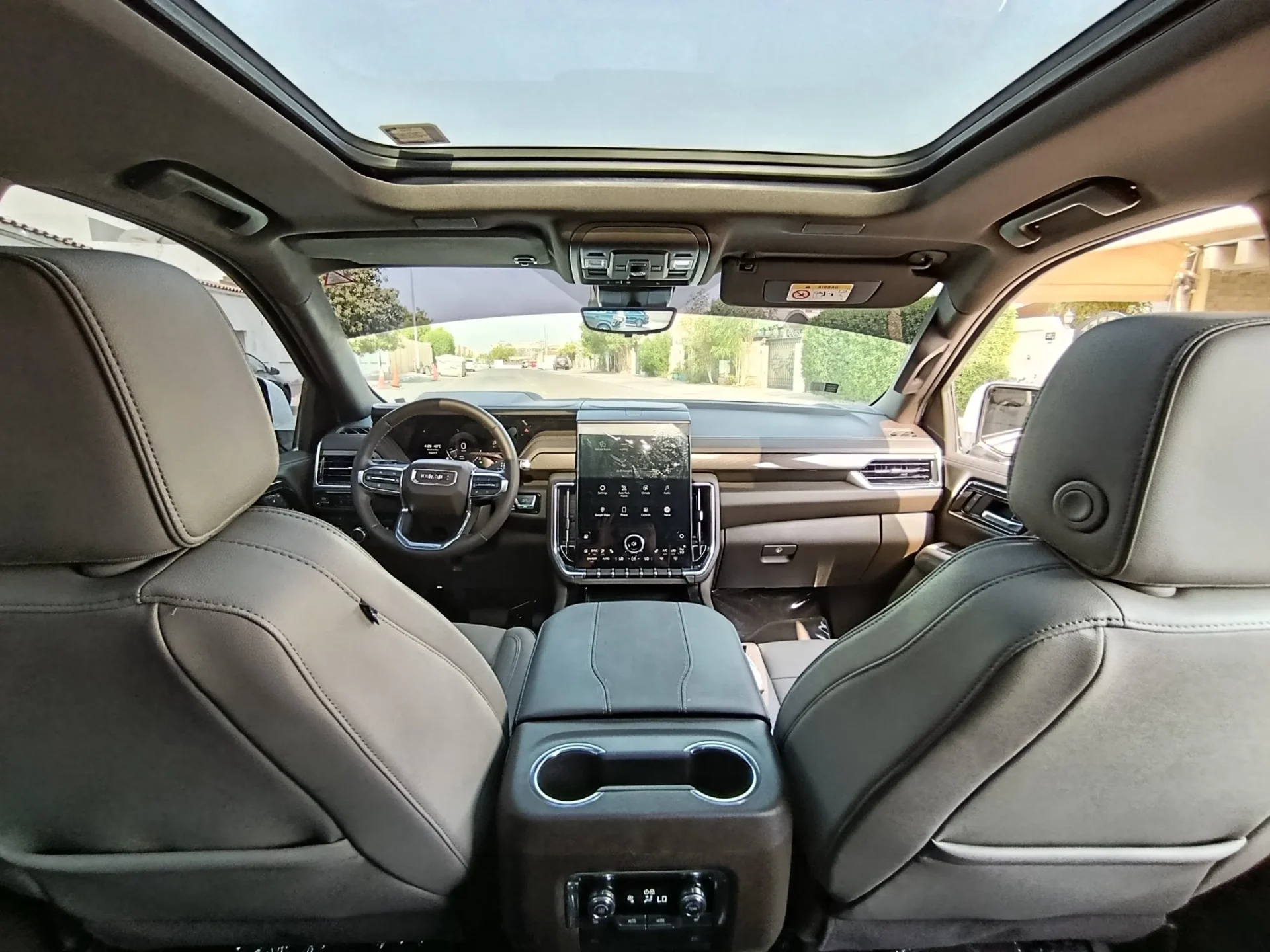 2025 GMC Yukon Elevation - Image 15